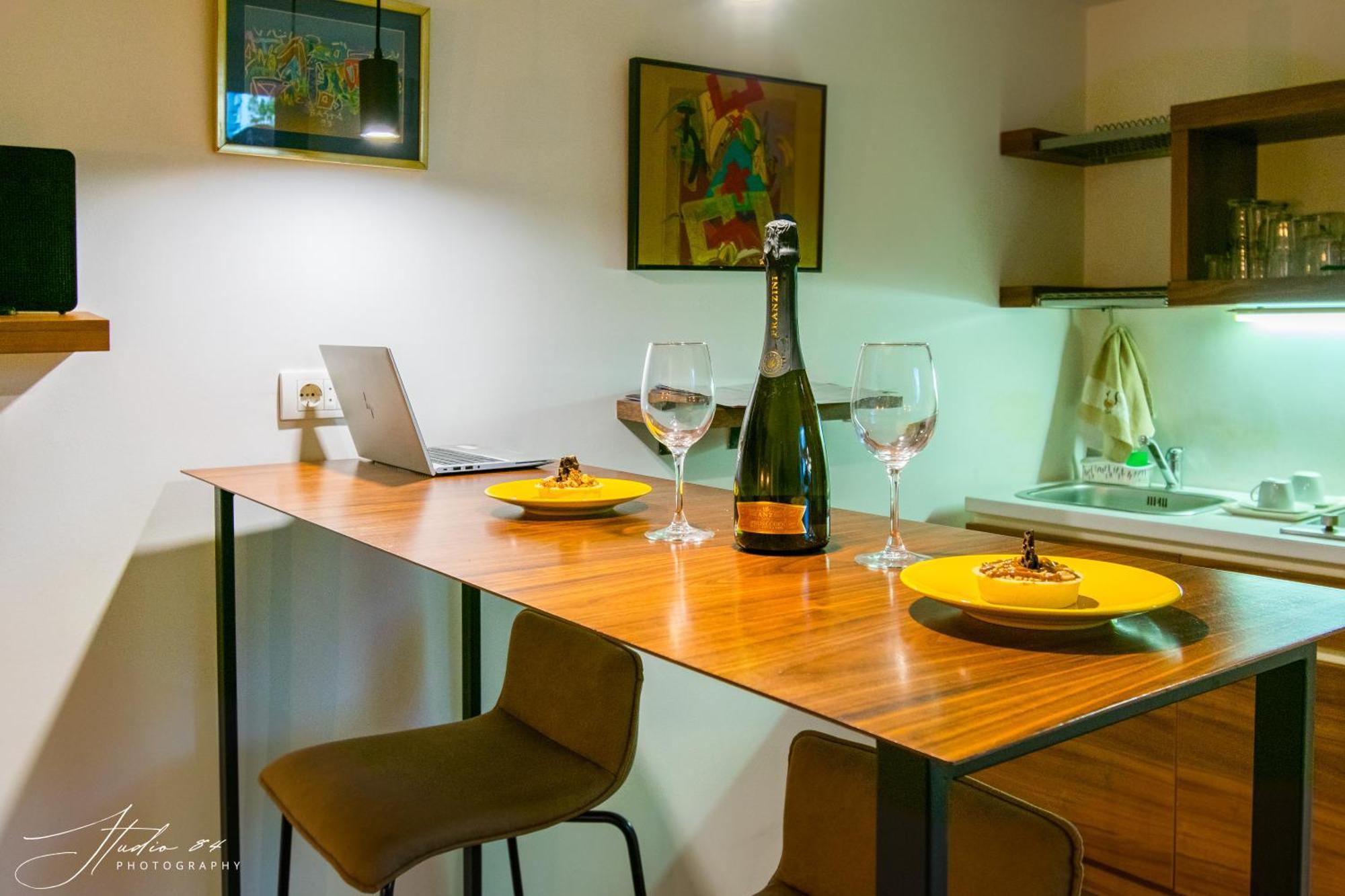 Little L Apartments Dorcol Belgrado Buitenkant foto